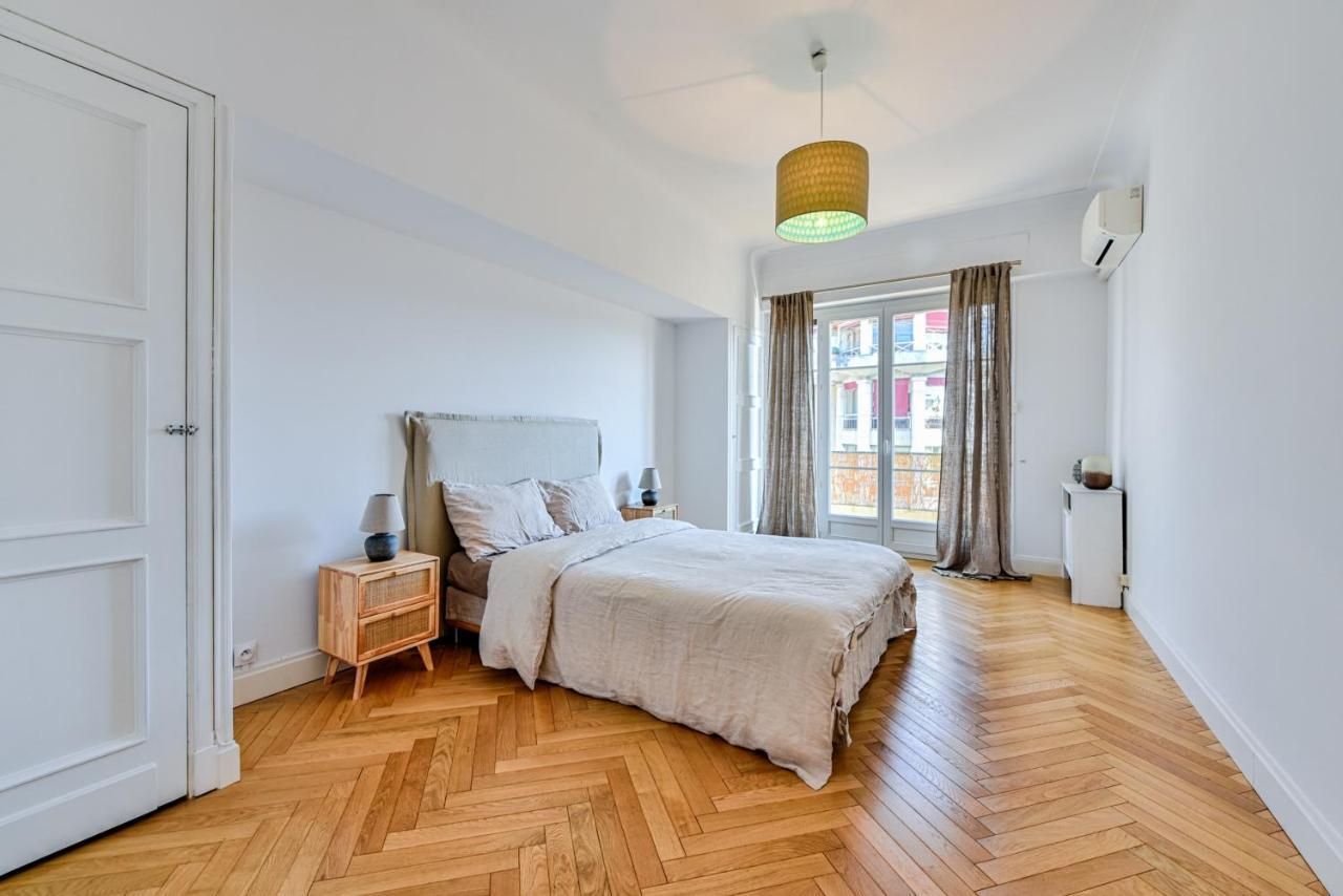 Le Nice Voltaire Buitenkant foto